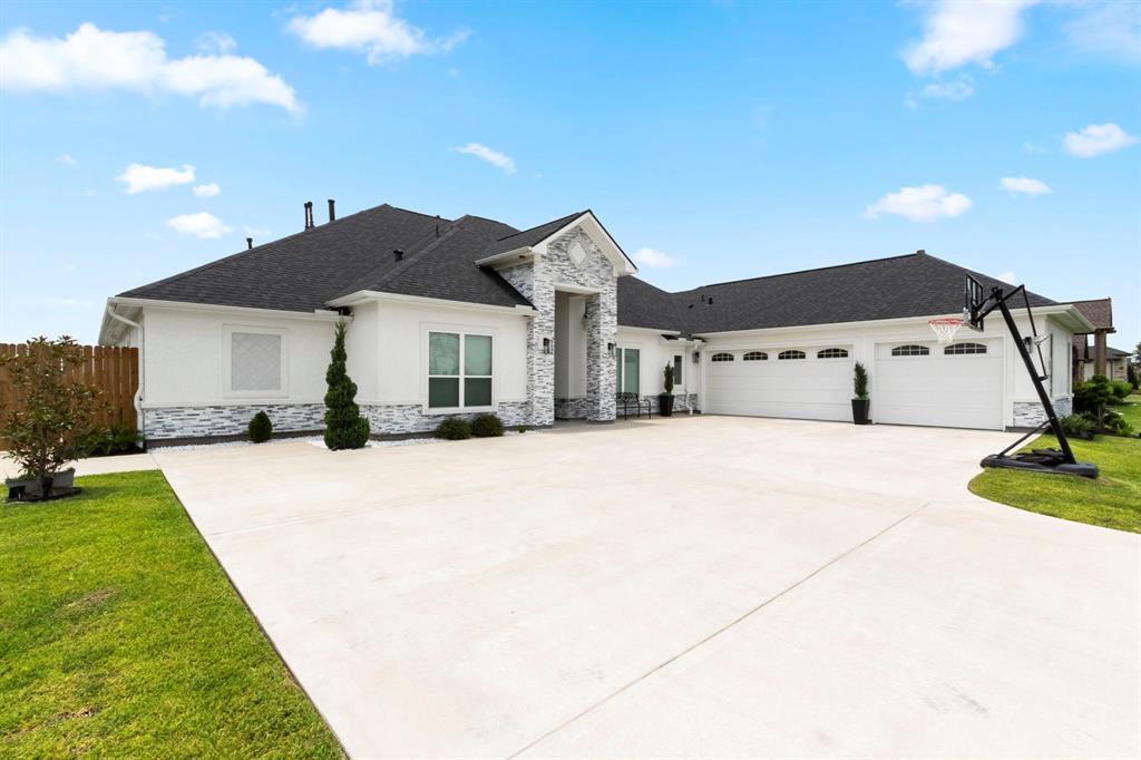 25703 Red Shadow Lane
