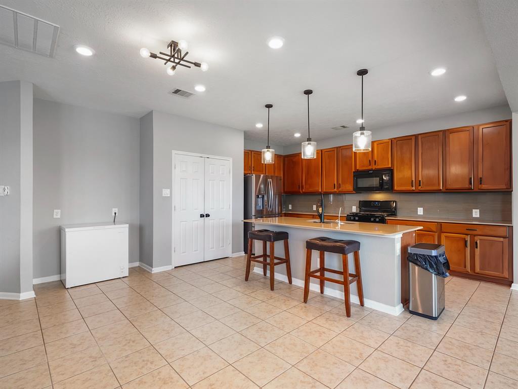2711 Sugar Harbor Lane, Katy, Texas image 12