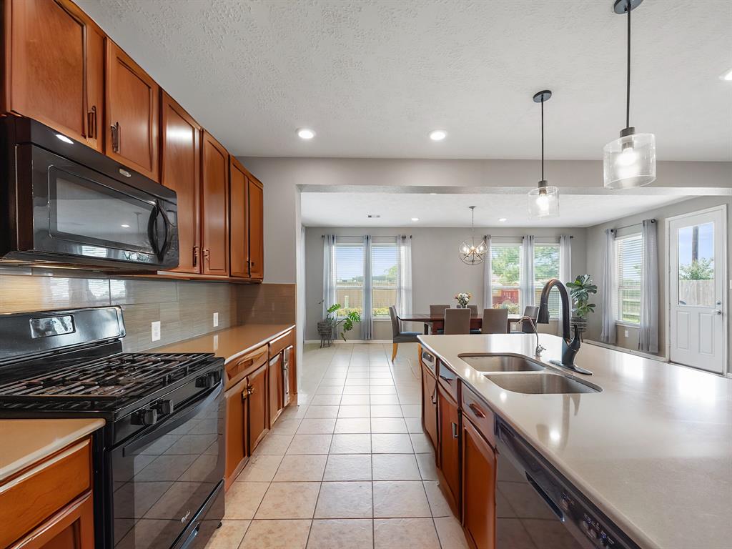 2711 Sugar Harbor Lane, Katy, Texas image 9