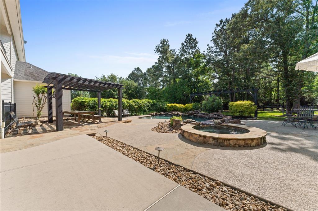 33802 Thousand Oaks Boulevard, Magnolia, Texas image 42