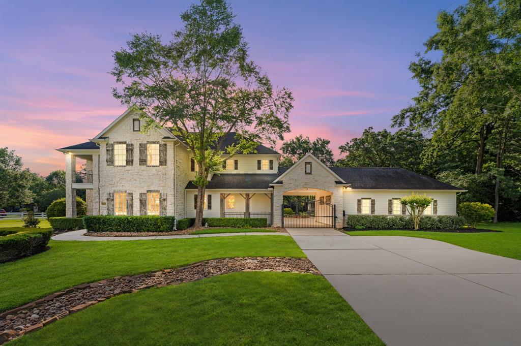 33802 Thousand Oaks Boulevard, Magnolia, Texas image 1