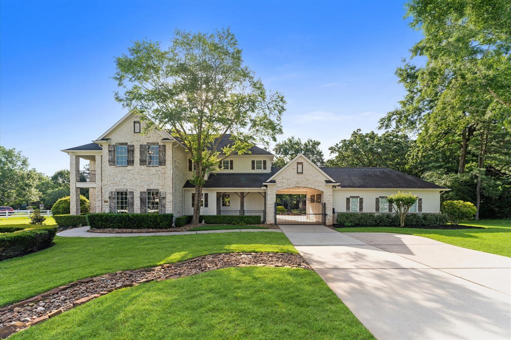 33802 Thousand Oaks Boulevard, Magnolia, Texas image 2