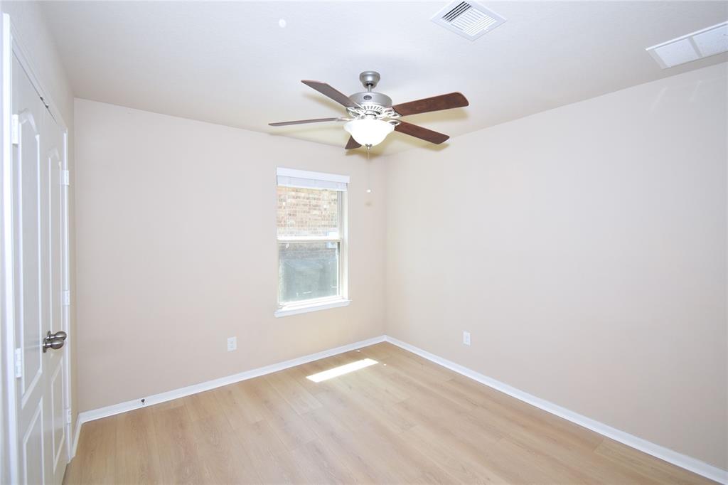 24034 Schults Meadow Lane, Spring, Texas image 8