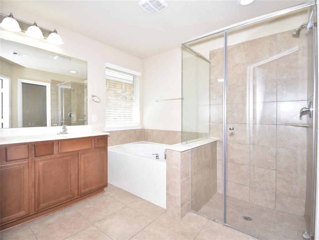 24034 Schults Meadow Lane, Spring, Texas image 23