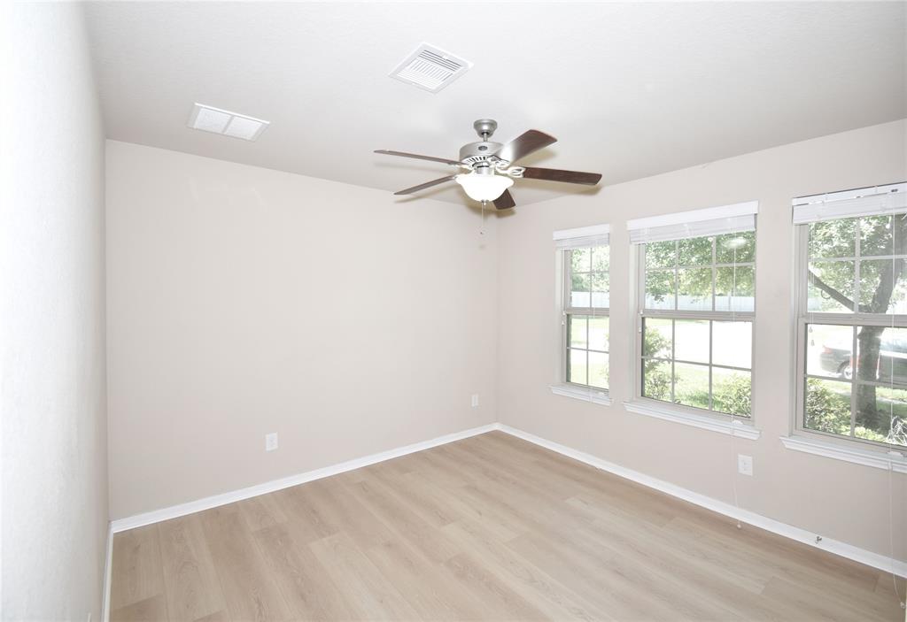 24034 Schults Meadow Lane, Spring, Texas image 7