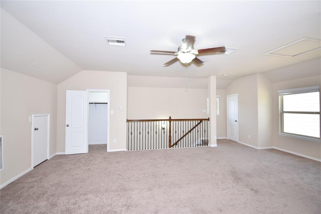 24034 Schults Meadow Lane, Spring, Texas image 32