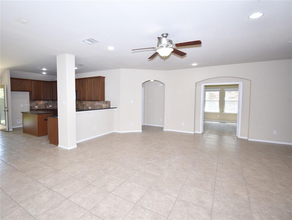 24034 Schults Meadow Lane, Spring, Texas image 19