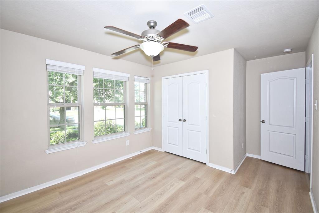 24034 Schults Meadow Lane, Spring, Texas image 6
