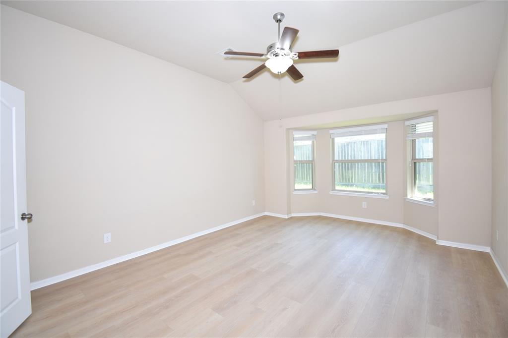 24034 Schults Meadow Lane, Spring, Texas image 21