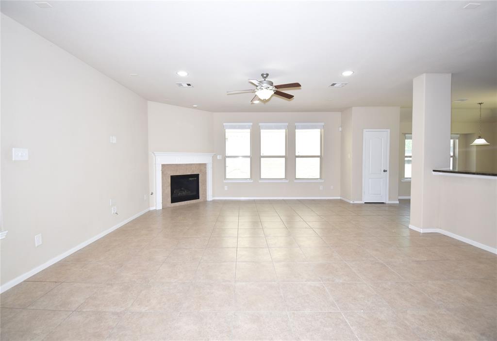 24034 Schults Meadow Lane, Spring, Texas image 12