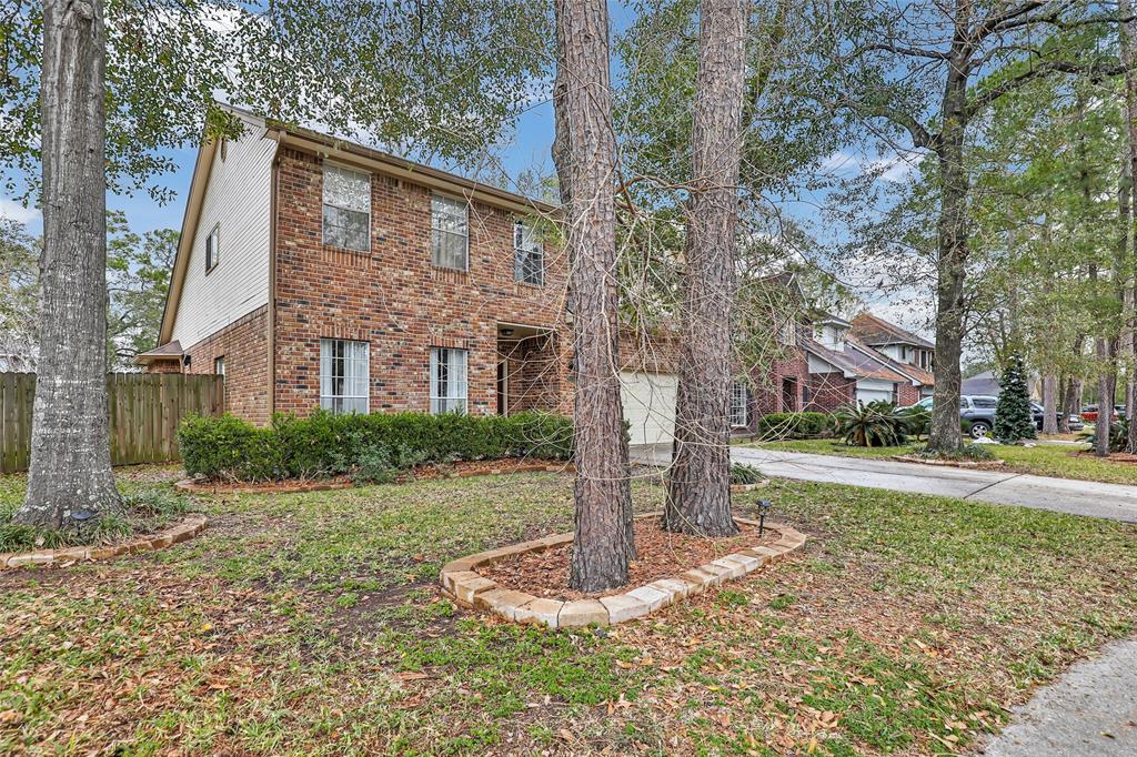 7415 Bluebird Bend, Humble, Texas image 32