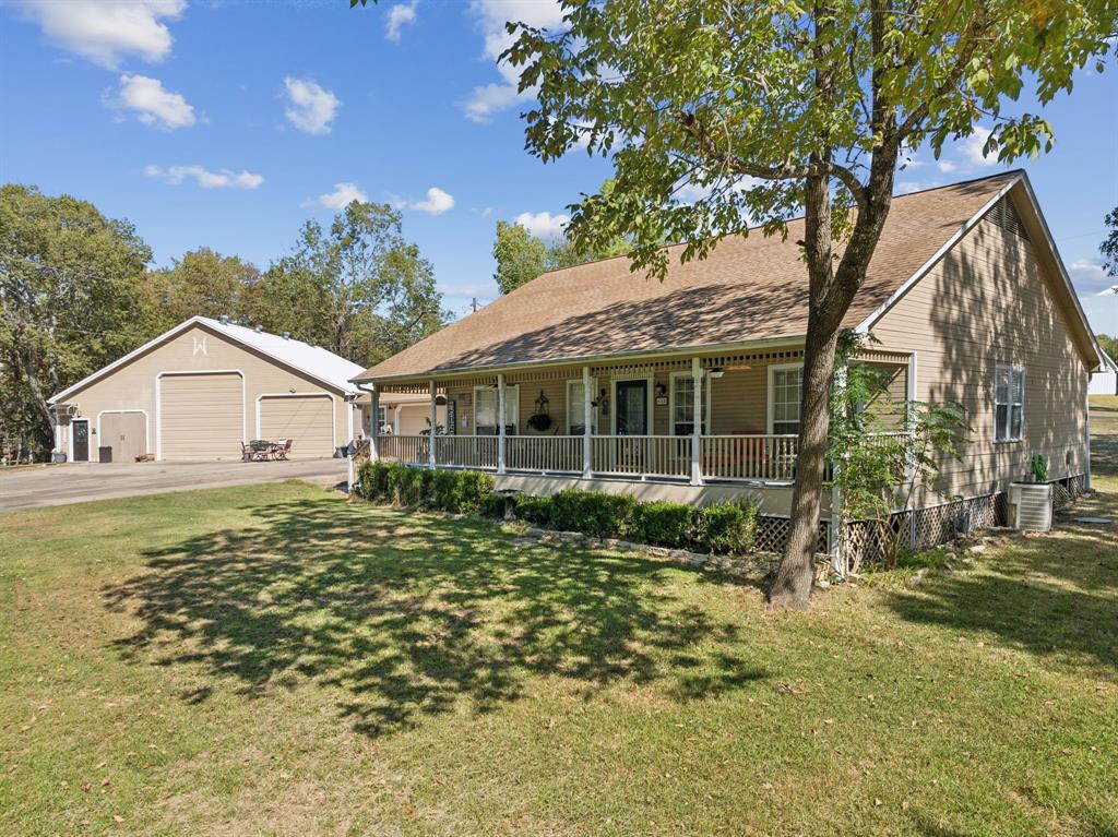 685 Rals Drive, Onalaska, Texas image 2