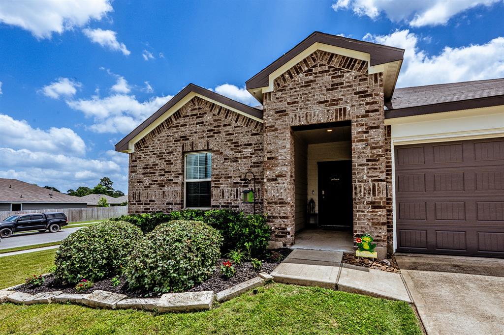 128 Barton Creek Drive, Huntsville, Texas image 2
