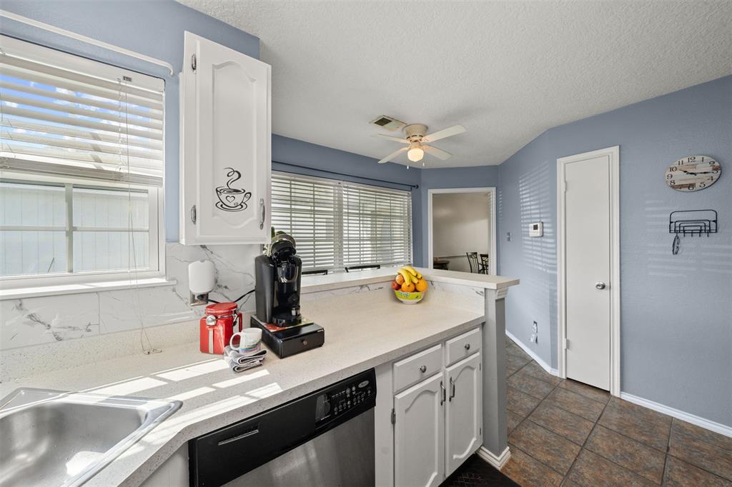 11514 Eaglewood Drive, Houston, Texas image 6