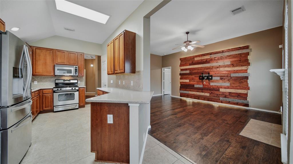 30222 Castle Forest Drive, Spring, Texas image 10