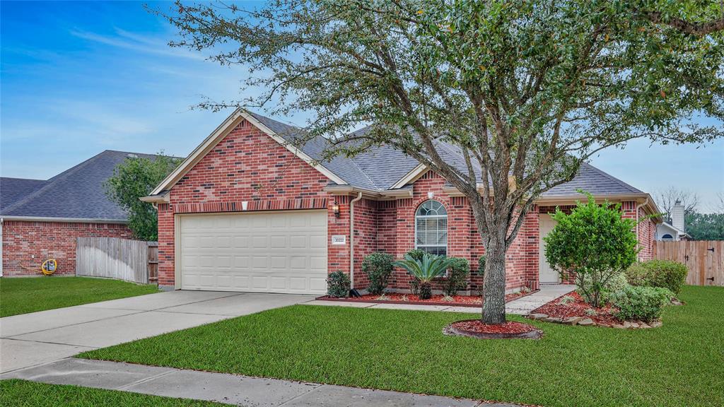 30222 Castle Forest Drive, Spring, Texas image 2
