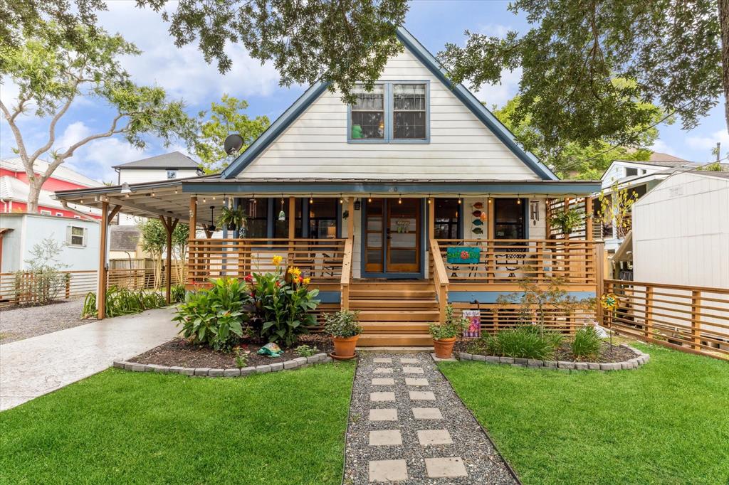 210 Queen Road, Clear Lake Shores, Texas image 1