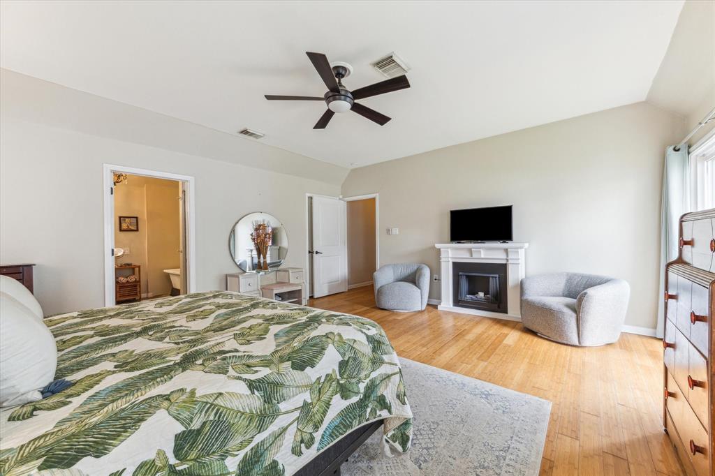 210 Queen Road, Clear Lake Shores, Texas image 19