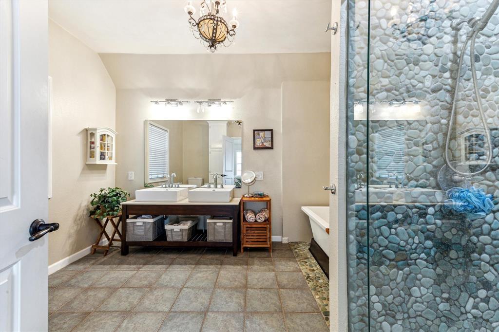 210 Queen Road, Clear Lake Shores, Texas image 20