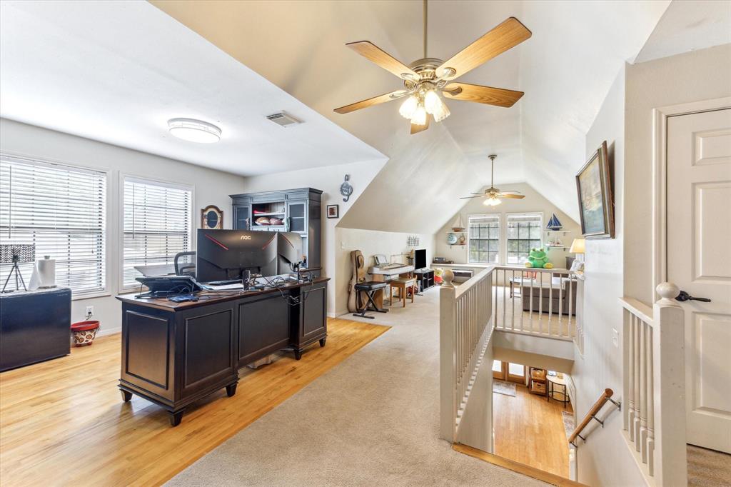 210 Queen Road, Clear Lake Shores, Texas image 22