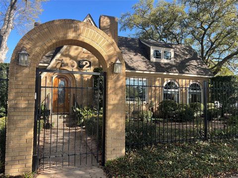 Photo of 702 Morton Street, Richmond, TX 77469 (MLS # 44613917)
