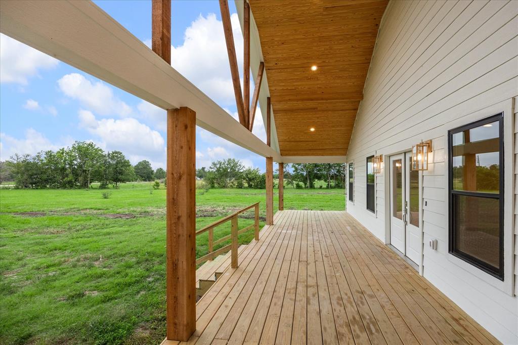 1935 Willow Road, Wallis, Texas image 5