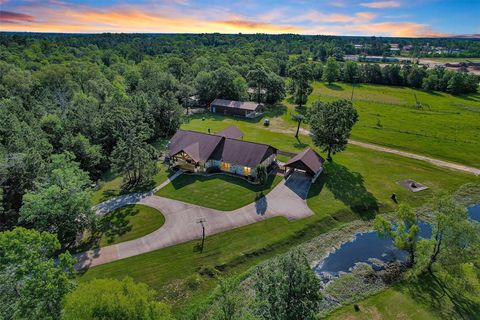 11580 Farrell Road Willis TX 77378