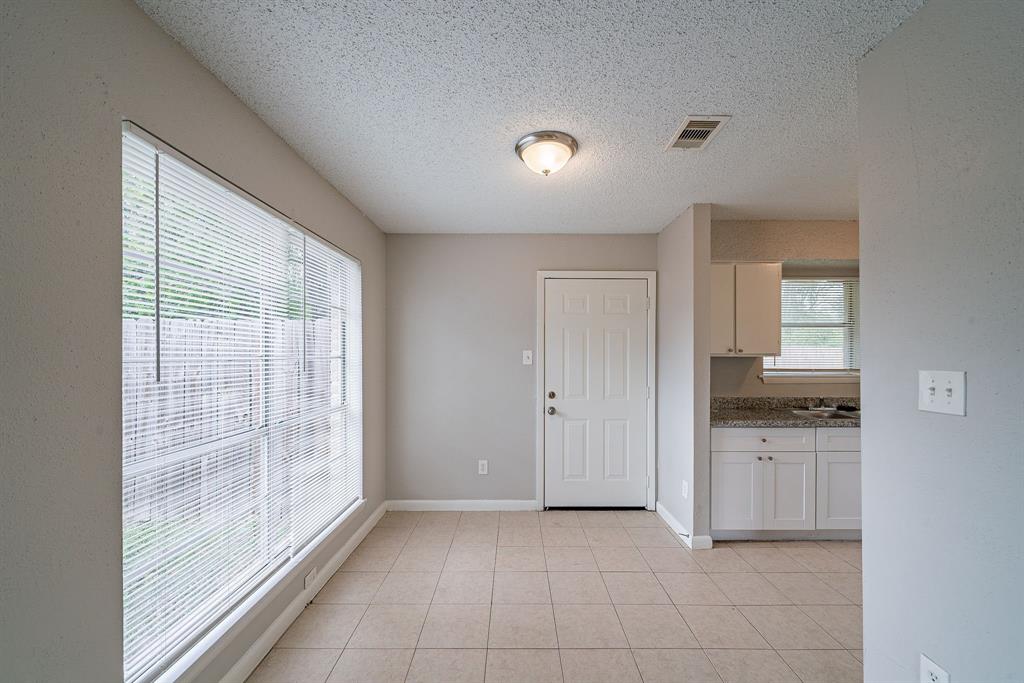 10003 Valley Sun Drive, Houston, Texas image 5