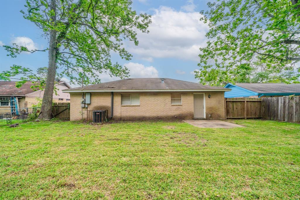 10003 Valley Sun Drive, Houston, Texas image 19