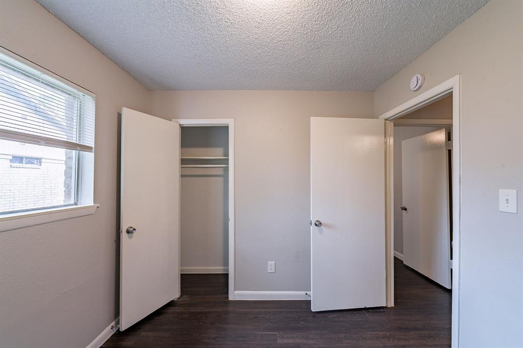 10003 Valley Sun Drive, Houston, Texas image 12