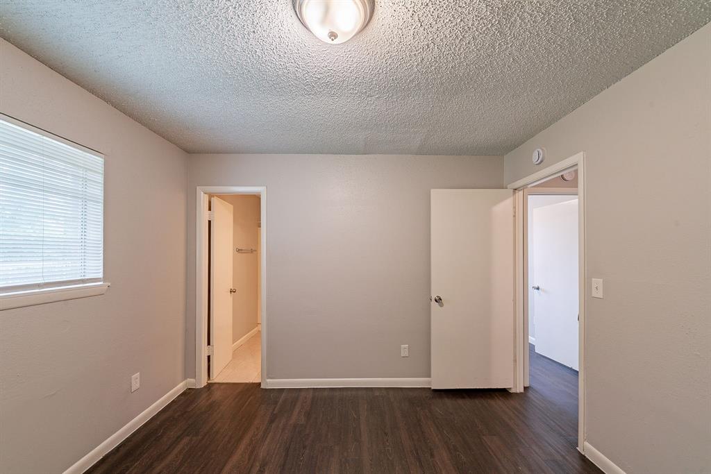10003 Valley Sun Drive, Houston, Texas image 15
