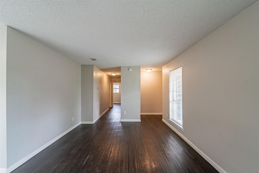10003 Valley Sun Drive, Houston, Texas image 7