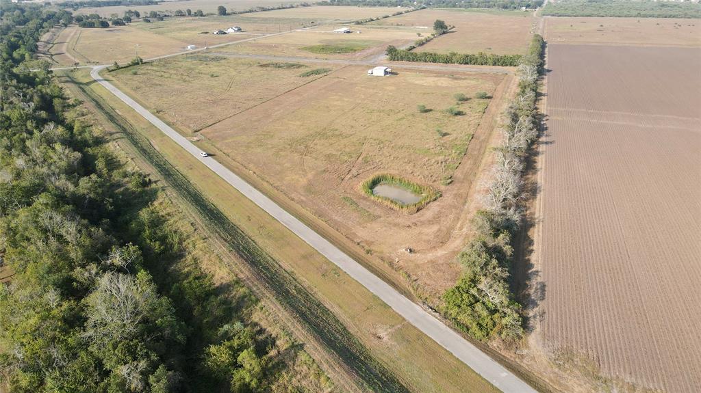 169 Timberline Drive, Bay City, Texas image 8