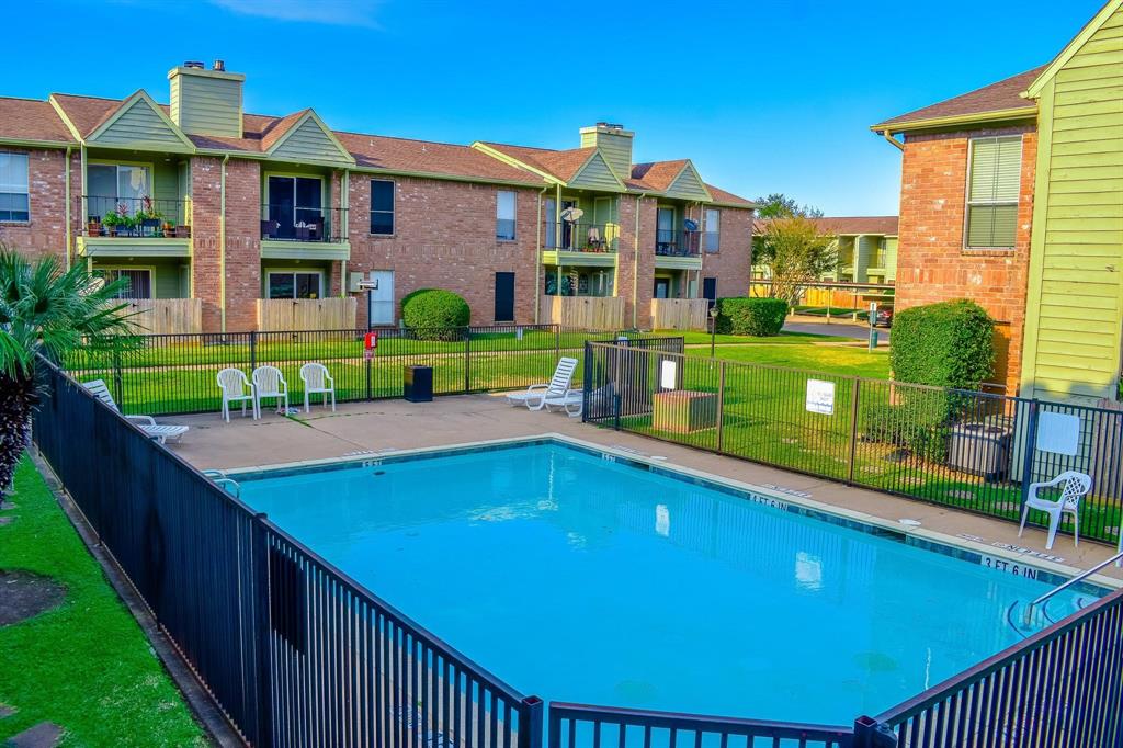 18800 Egret Bay Boulevard #1505, Webster, Texas image 7