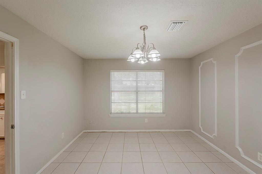 7803 Hurst Forest Drive, Humble, Texas image 20