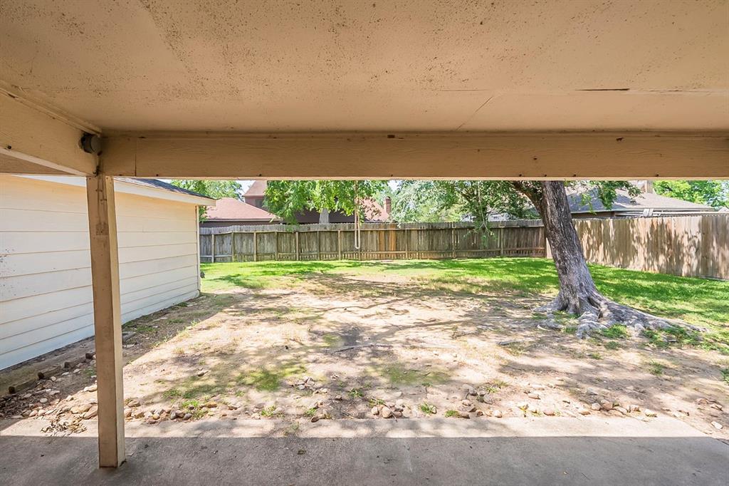 7803 Hurst Forest Drive, Humble, Texas image 47