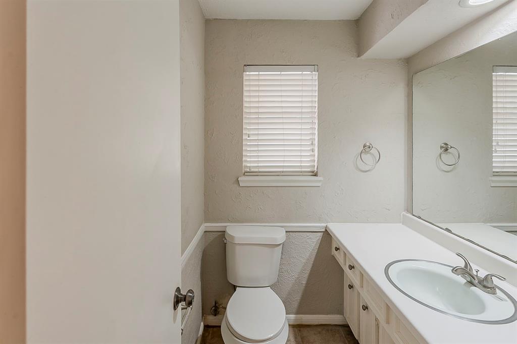 7803 Hurst Forest Drive, Humble, Texas image 16