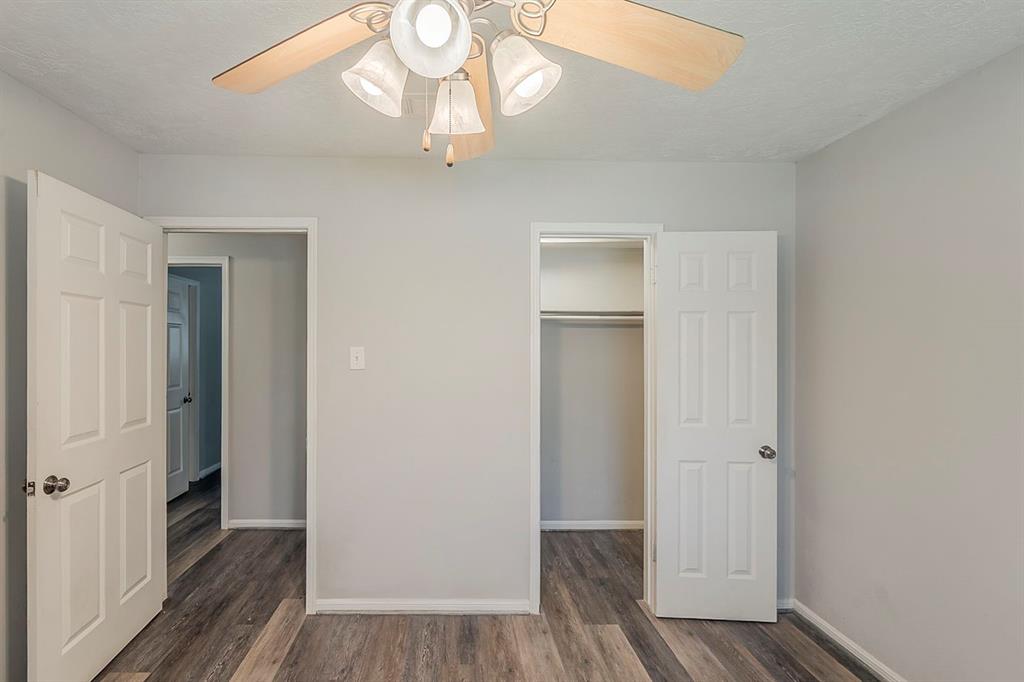 7803 Hurst Forest Drive, Humble, Texas image 40
