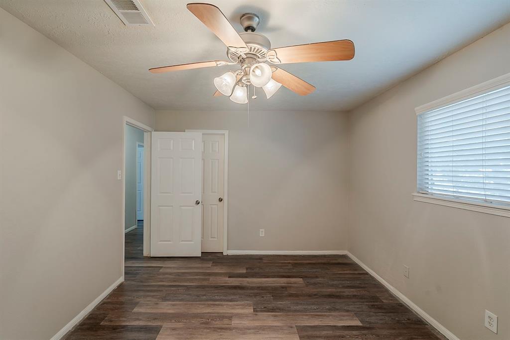 7803 Hurst Forest Drive, Humble, Texas image 39