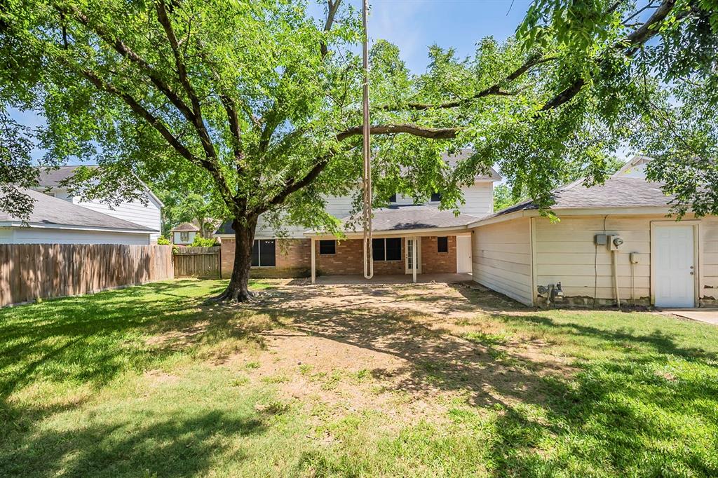 7803 Hurst Forest Drive, Humble, Texas image 44