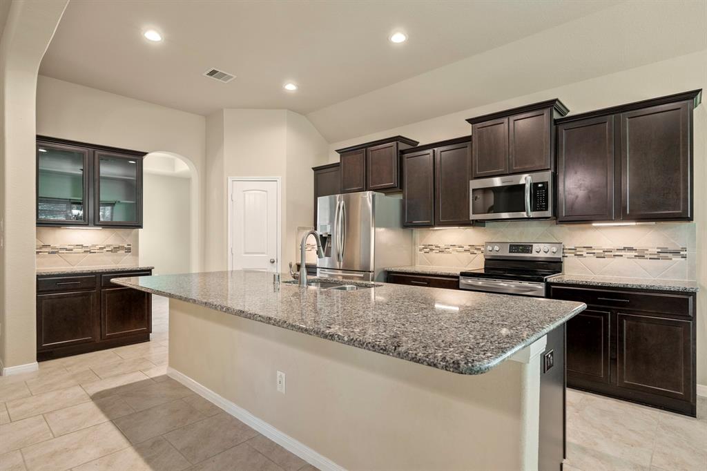 4503 Axis Trail, Conroe, Texas image 14