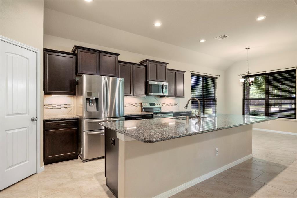 4503 Axis Trail, Conroe, Texas image 15