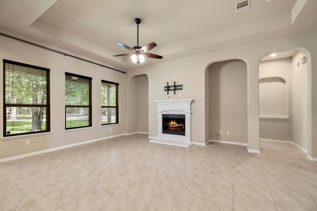 4503 Axis Trail, Conroe, Texas image 9