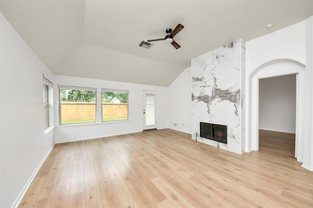 5931 Mettler Lane Ln, Richmond, Texas image 9