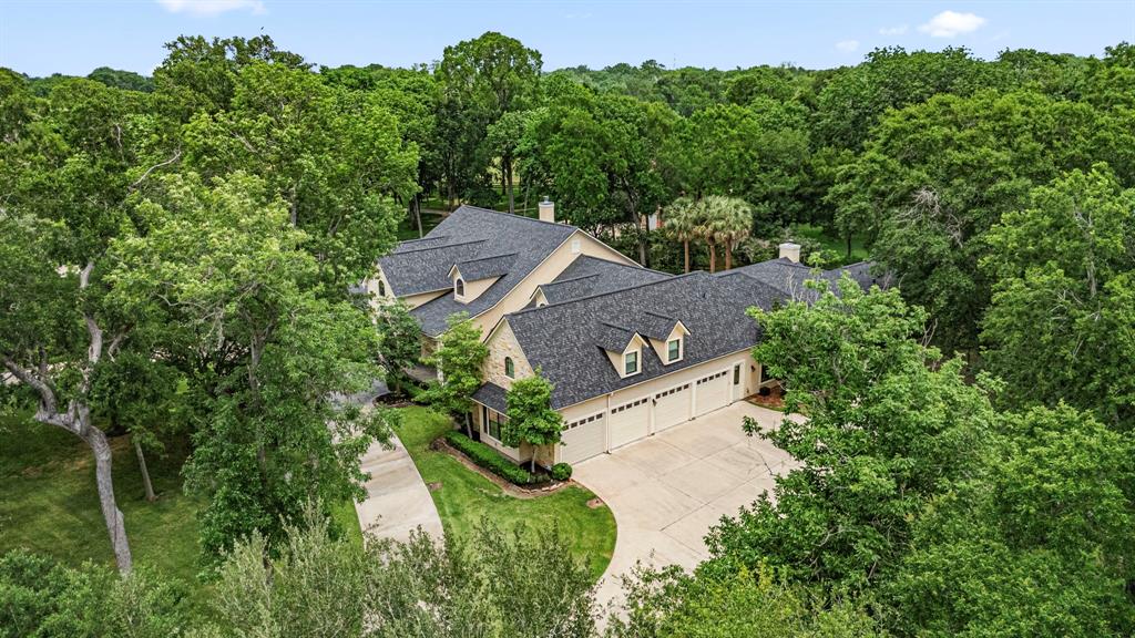 3320 Wild River Drive