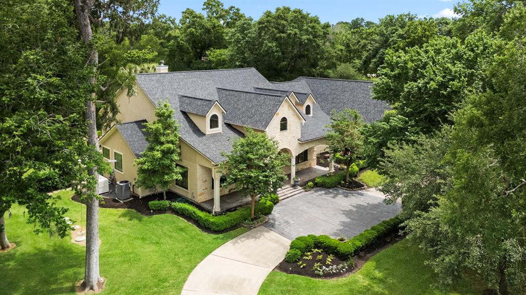3320 Wild River Drive