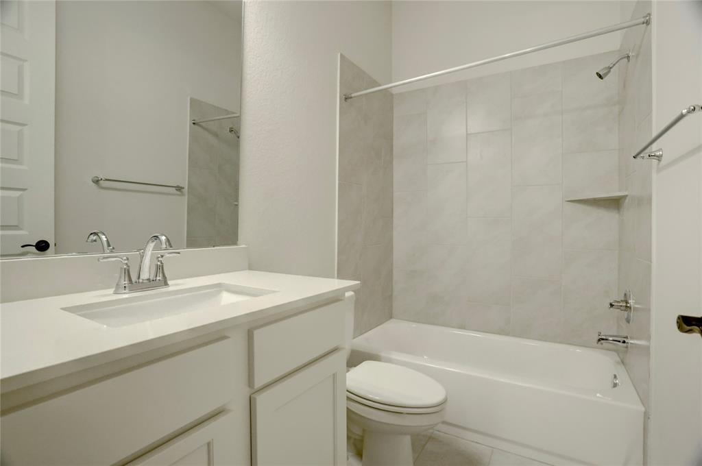 10302 Terra Street, Iowa Colony, Texas image 25