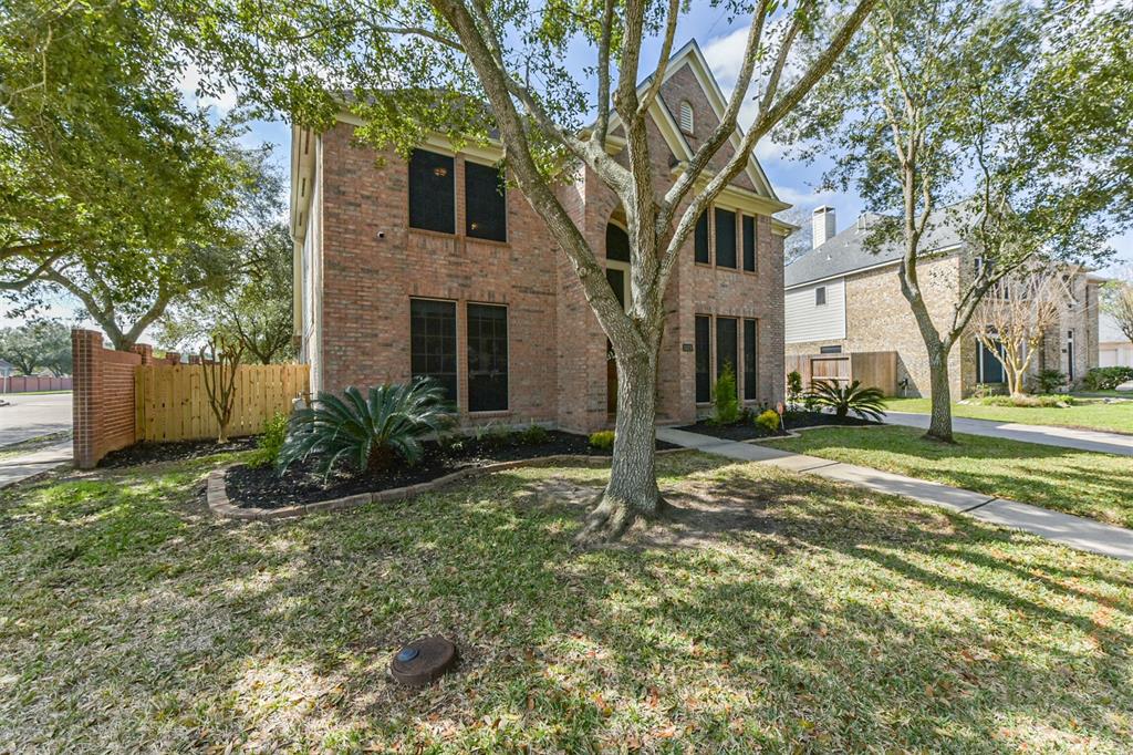 3121 Shore Brook Court, League City, Texas image 39