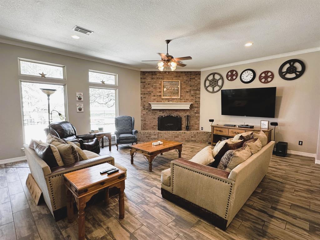 814 Sunset Trail, Angleton, Texas image 13