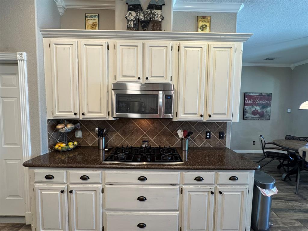 814 Sunset Trail, Angleton, Texas image 6